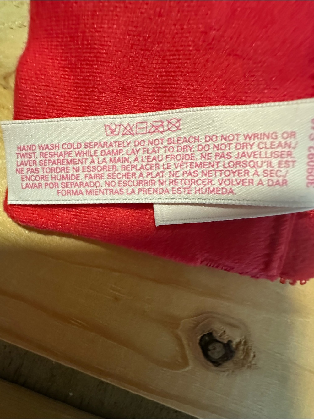 VICTORIA SECRET DREAM ANGELS LINED DEMI BRA 36DD RED - Picture 3 of 7